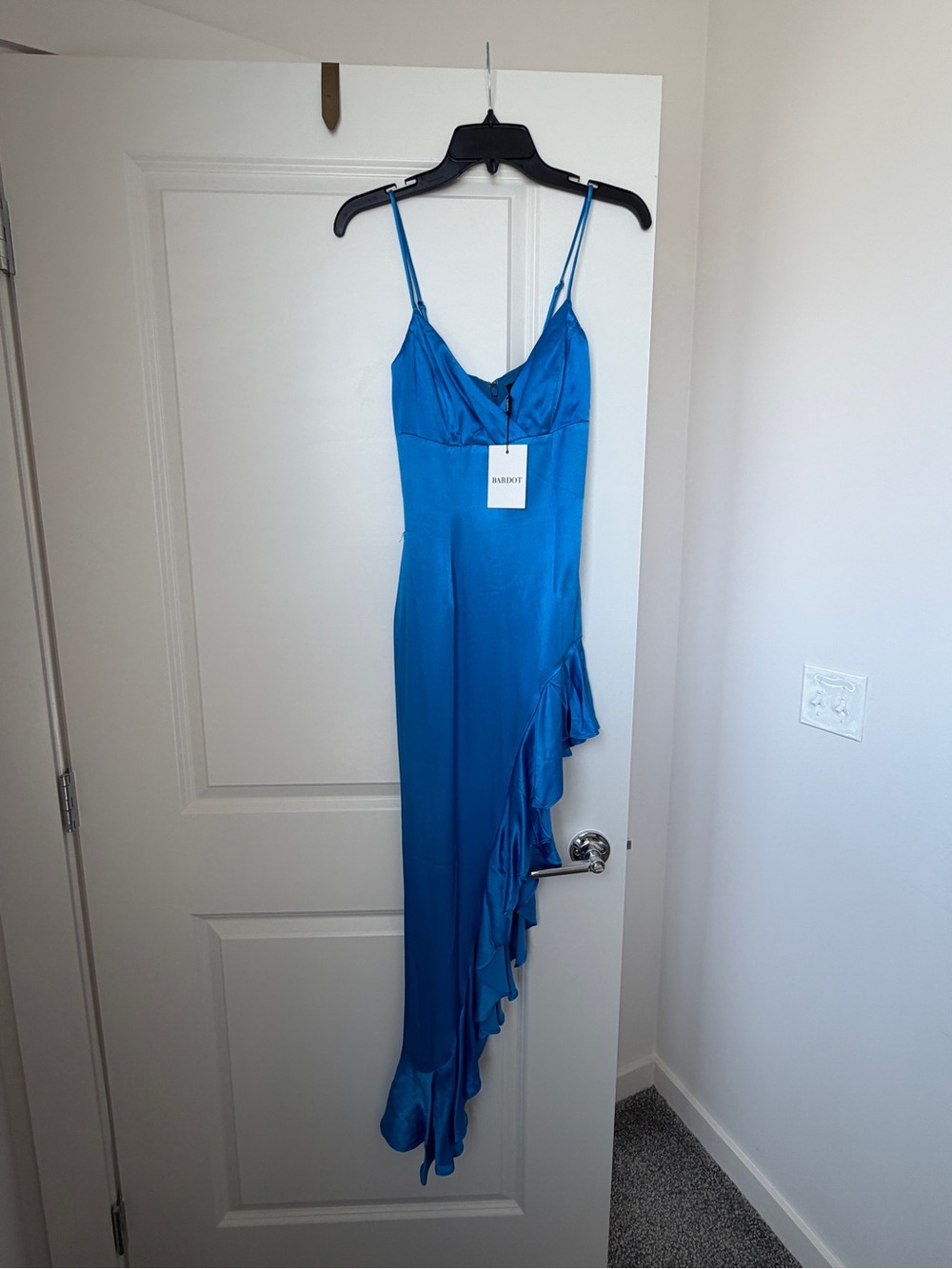Bardot Ember Midi Dress NWT + flaw* Blue Satin Asymmetric Ruffle Cocktail Sz 2